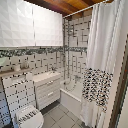 Semi-detached Bungalow For 6 People Next To The Lac De Vallee De Rabais 別荘 *