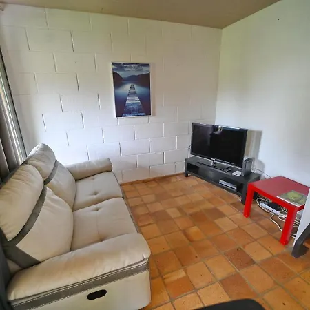 別荘 Semi-detached Bungalow For 6 People Next To The Lac De Vallee De Rabais