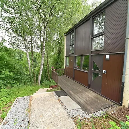 Semi-detached Bungalow For 6 People Next To The Lac De Vallee De Rabais ヴィルトン