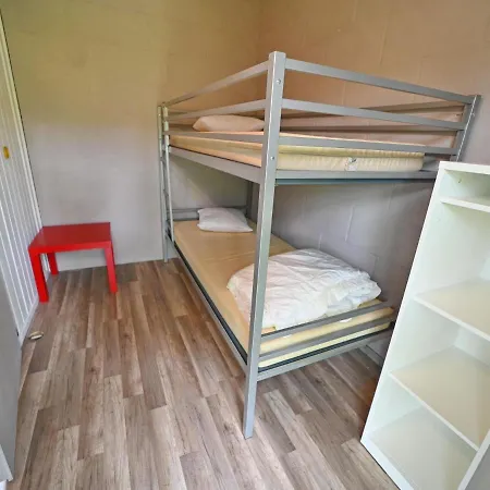 Semi-detached Bungalow For 6 People Next To The Lac De Vallee De Rabais 別荘